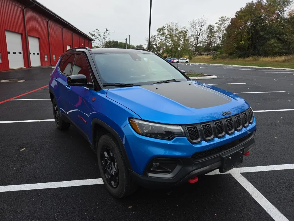 Used 2023 Blue Jeep Trailhawk image 1