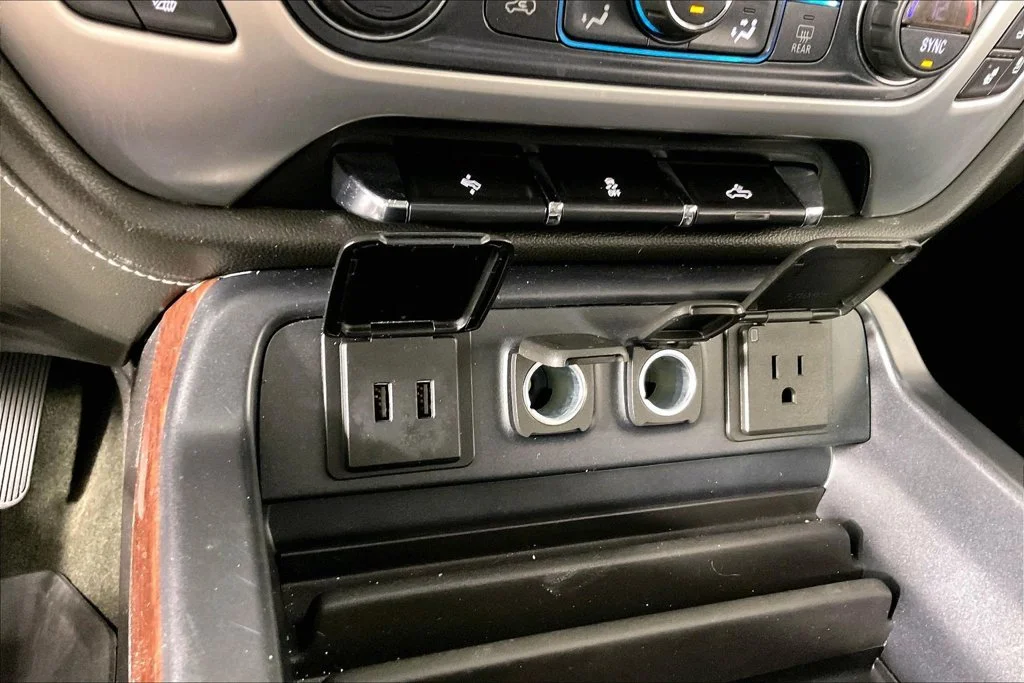 Certified Used 2018 White GMC SLT image 15