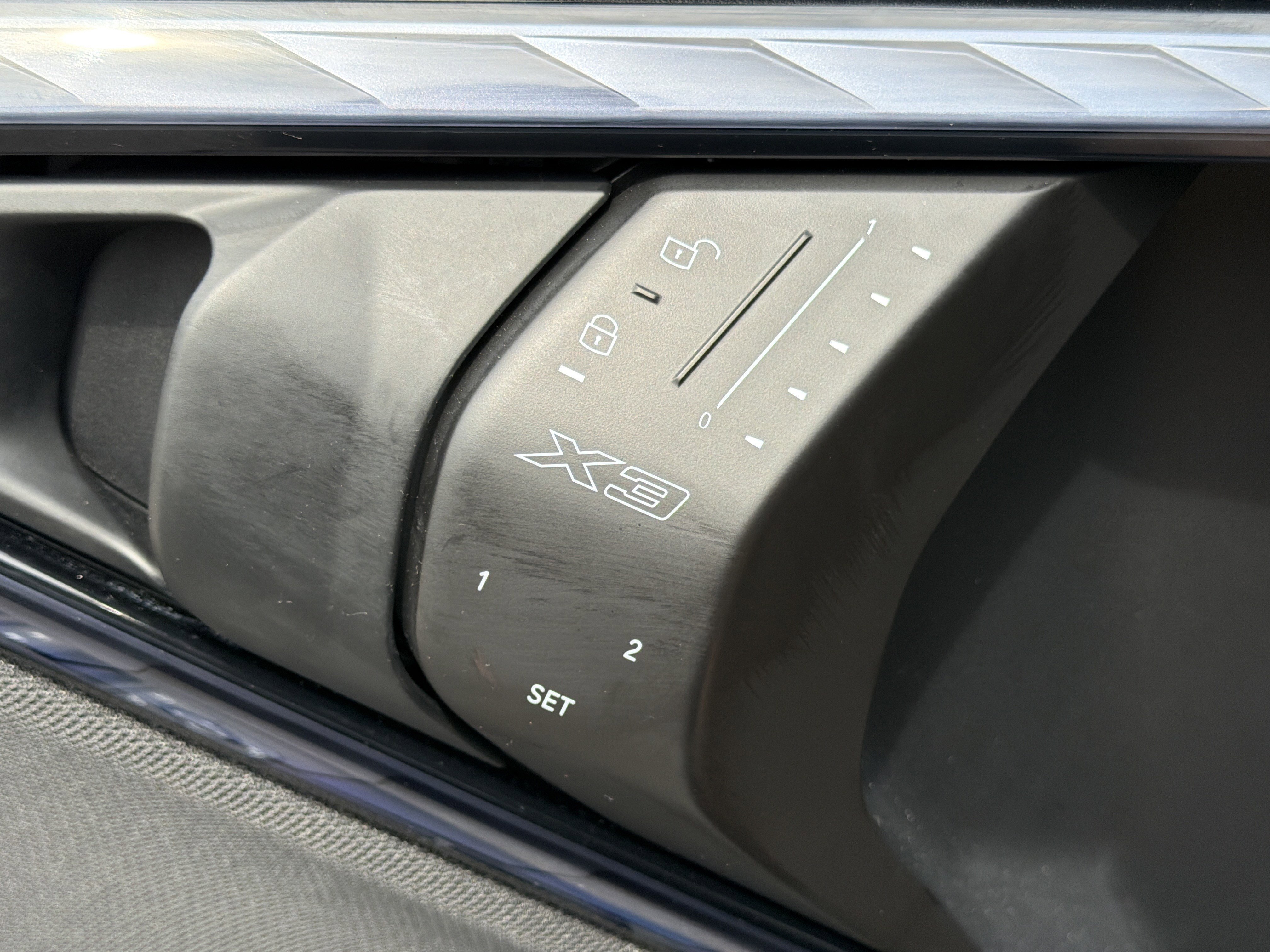 2025 BMW X3 30 - Photo 14