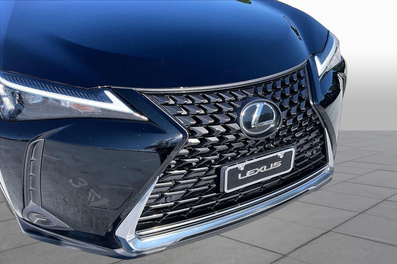 Used 2023 Obsidian Lexus Premium image 29