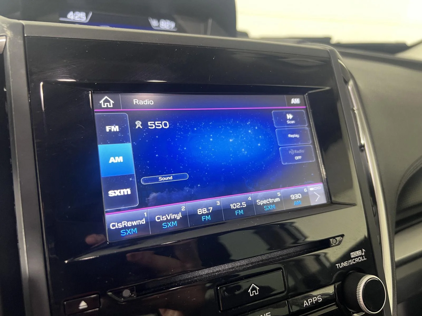 Used 2022 Ice Silver Metallic Subaru Premium image 10