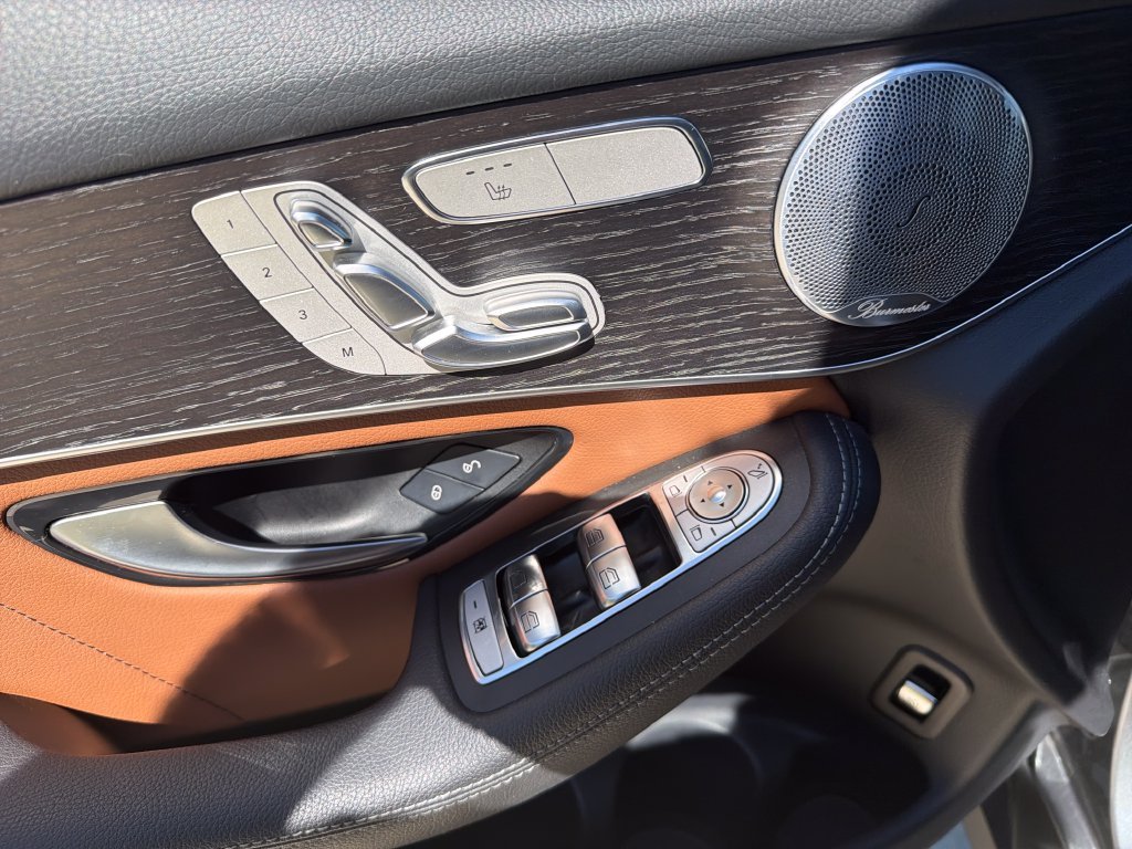 Used 2020 Gray Mercedes-Benz GLC 300 image 21