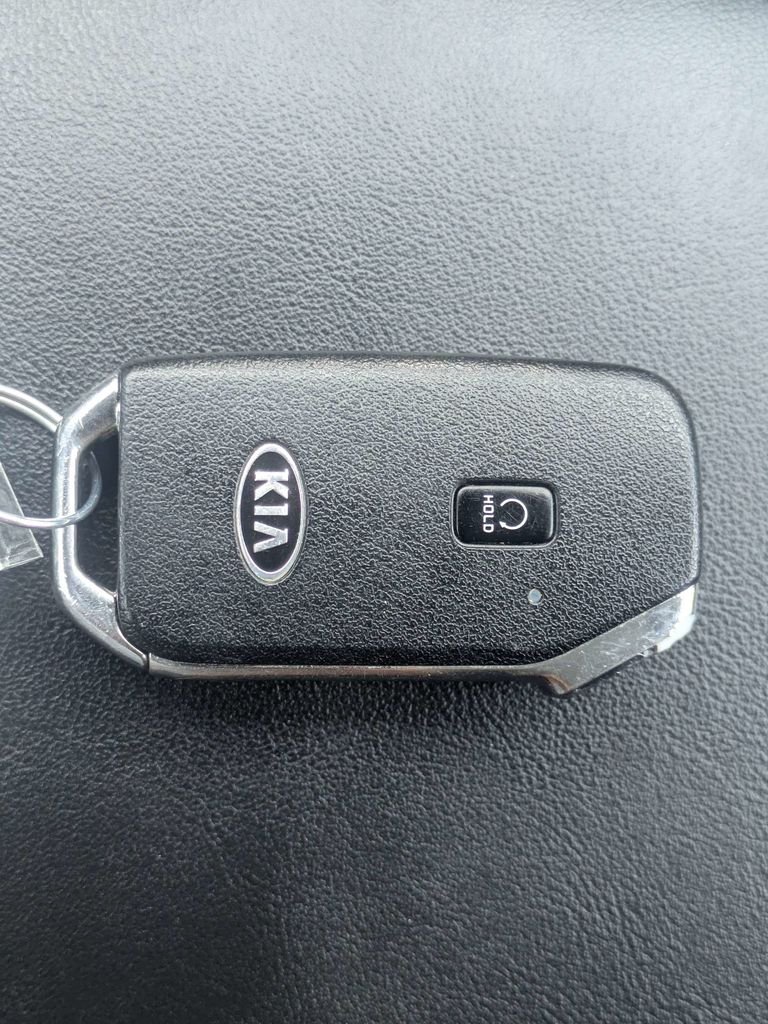 Used 2021 Beige Kia SX-Prestige image 35