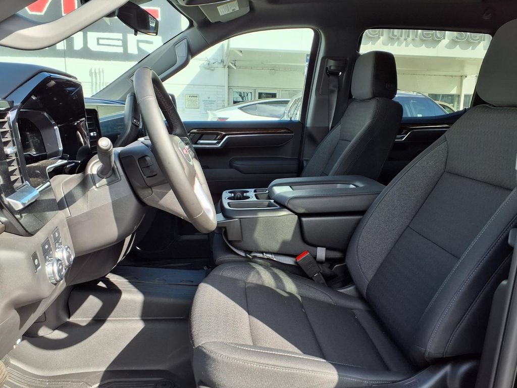 2025 GMC Sierra 1500 SLE - Photo 14