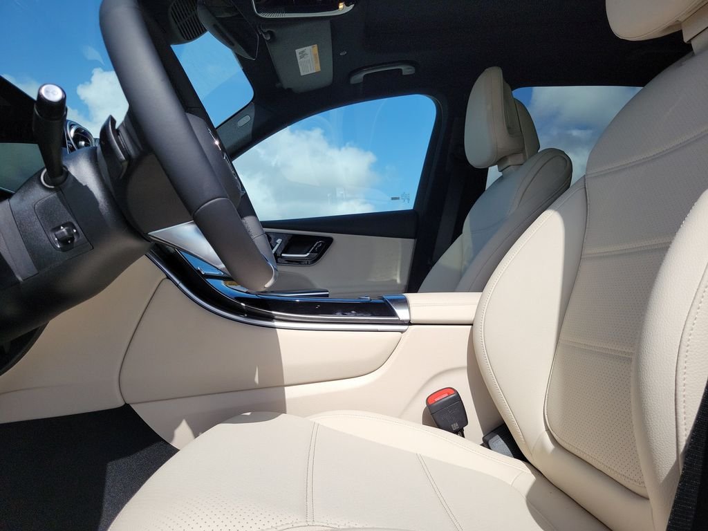 New 2026 Silver Mercedes-Benz GLC 300 image 21