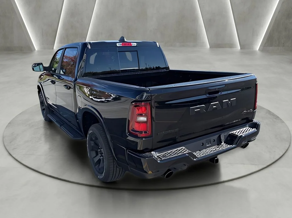 New 2026 Diamond Black Crystal Pearl-Coat Exterior Paint RAM Big Horn/Lone Star image 5