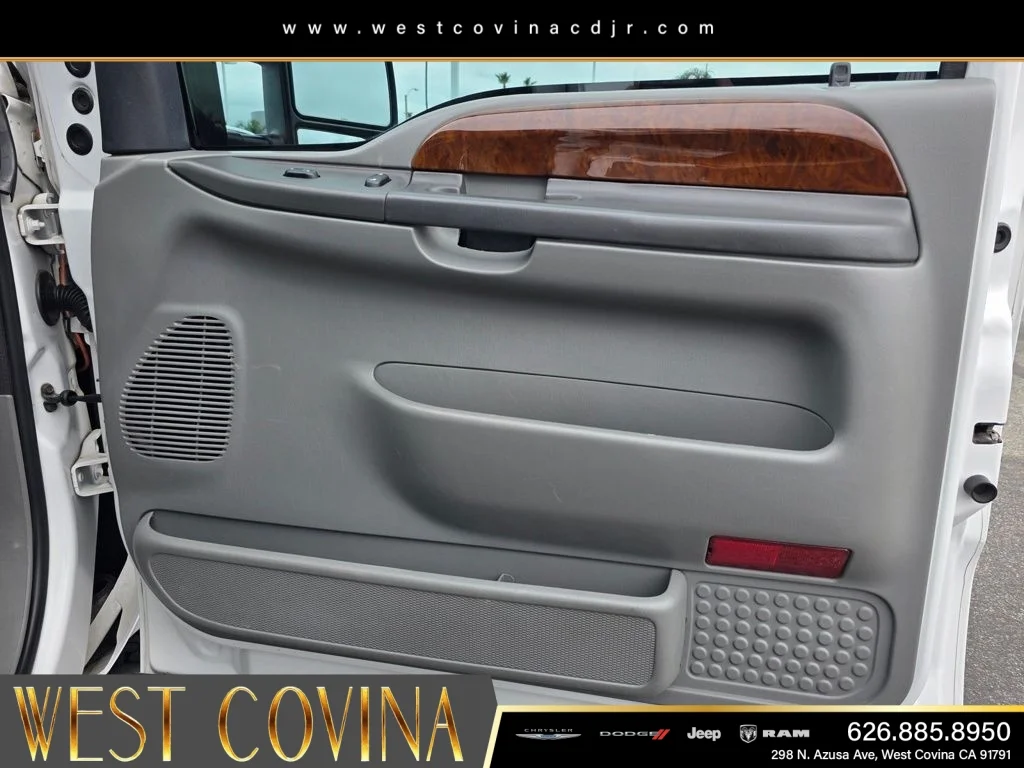Used 2004  Ford Lariat image 20