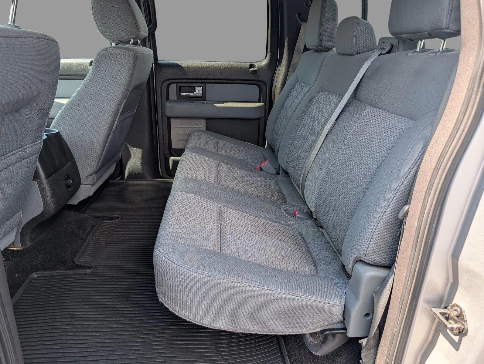 Used 2013 Ingot Silver Metallic Ford XLT image 30