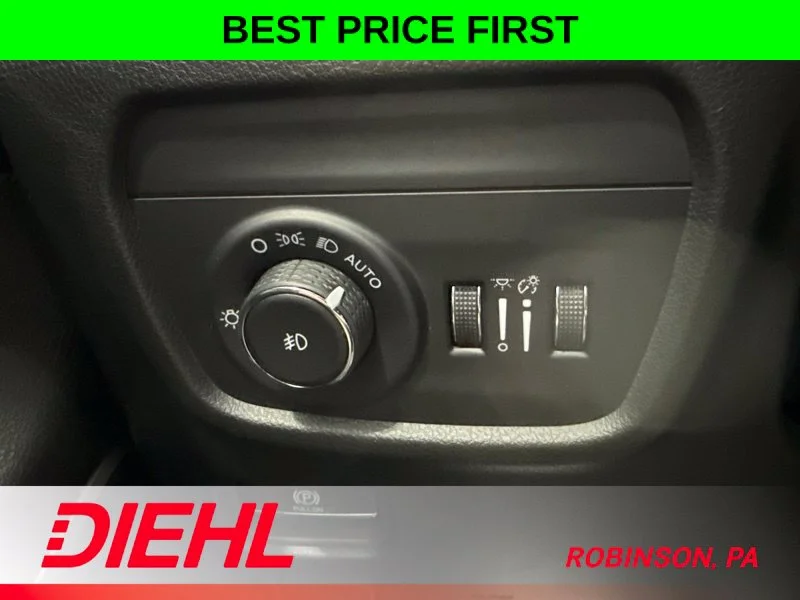 New 2027 Bright White Clearcoat Jeep Limited Reserve image 25