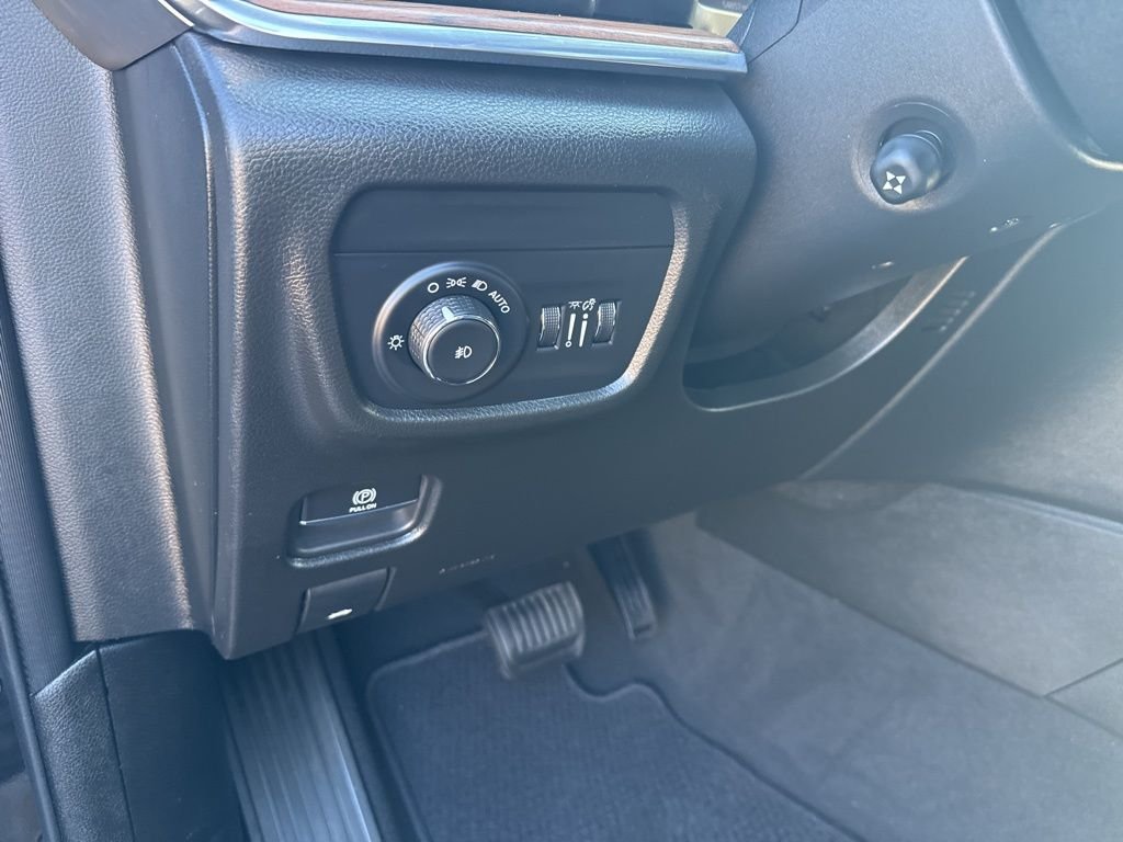 Used 2024 Black Jeep Summit image 14