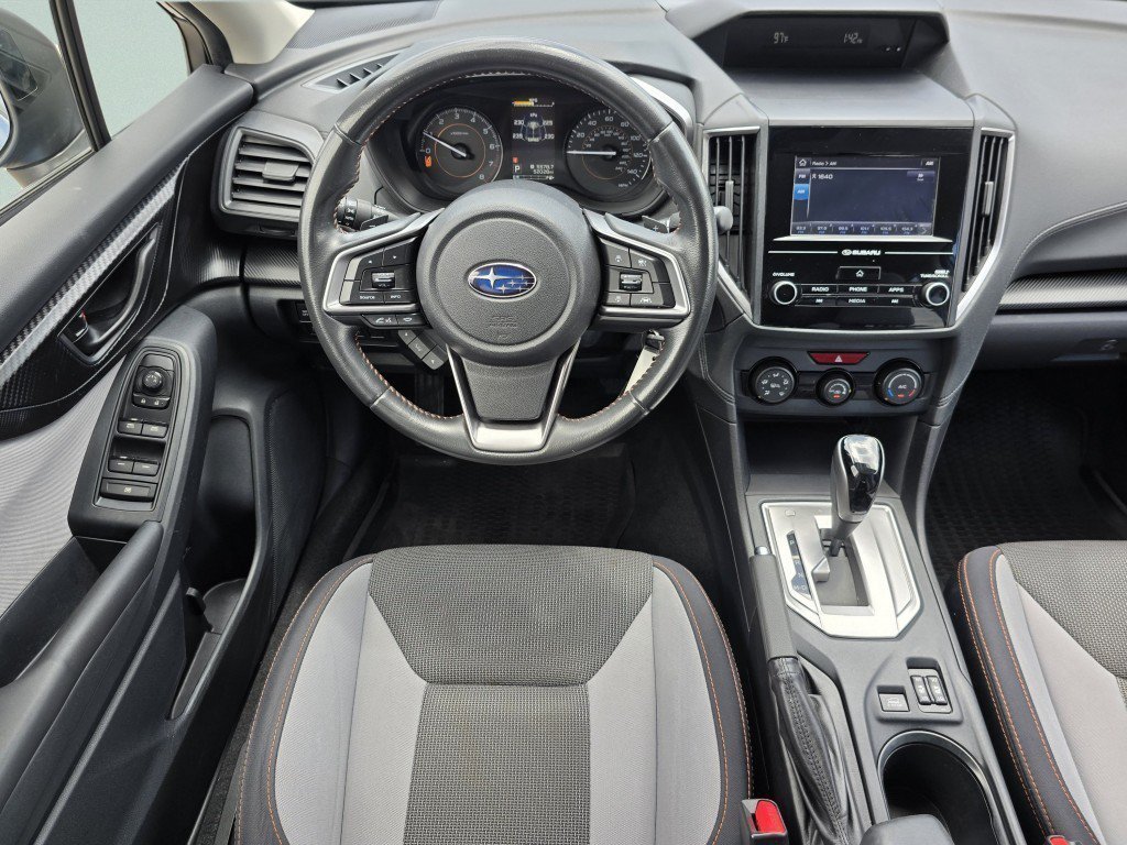 Certified Used 2018 Quartz Blue Pearl Subaru 2.0i Premium image 32