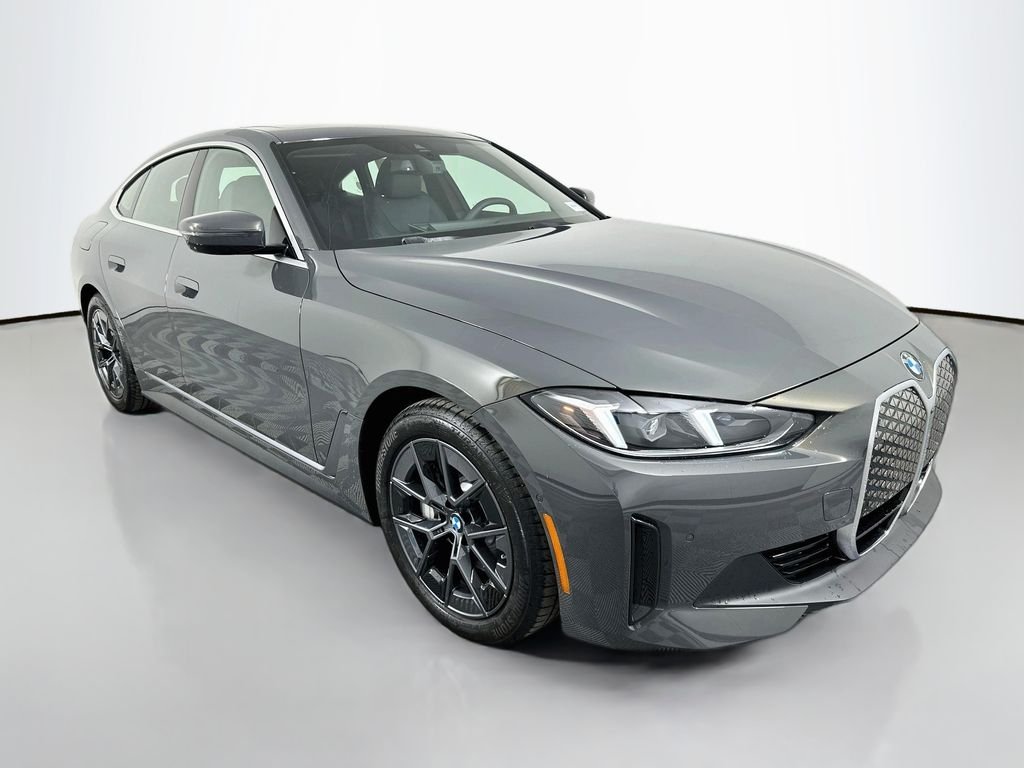New 2026 Dravit Grey Metallic BMW xDrive40 image 3
