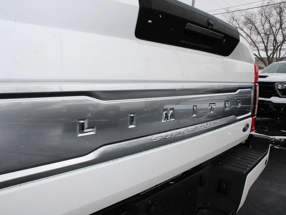 2022 Ford F-450 Super Duty Limited - Photo 12