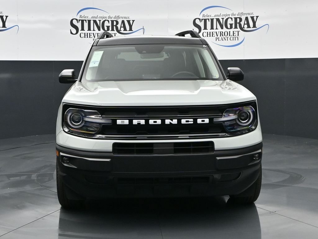 Used 2023 Green Ford Outer Banks image 2