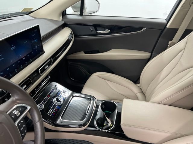 Used 2023 Beige Lincoln Reserve image 22