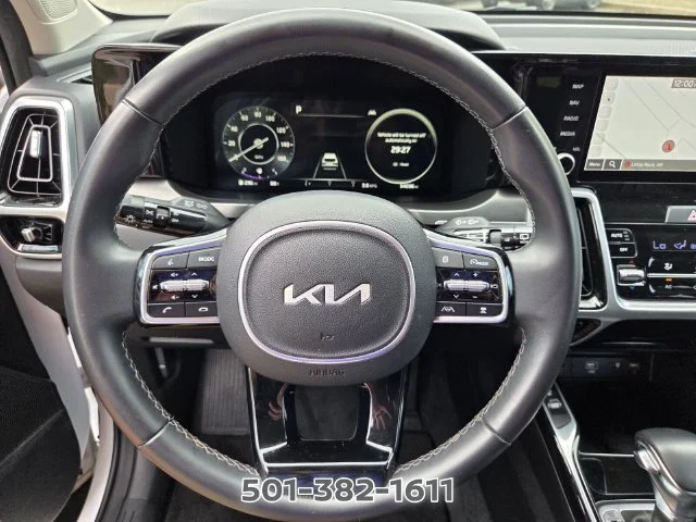 Used 2023 White Kia SX image 31