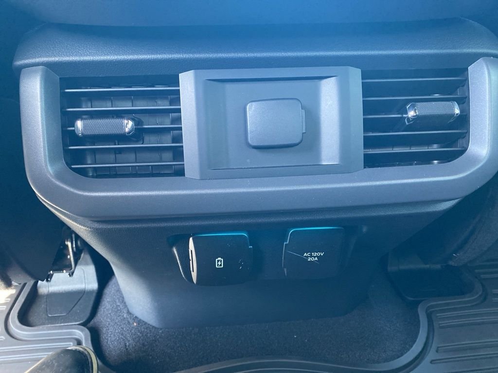 2025 Ford F-150 XLT - Photo 36