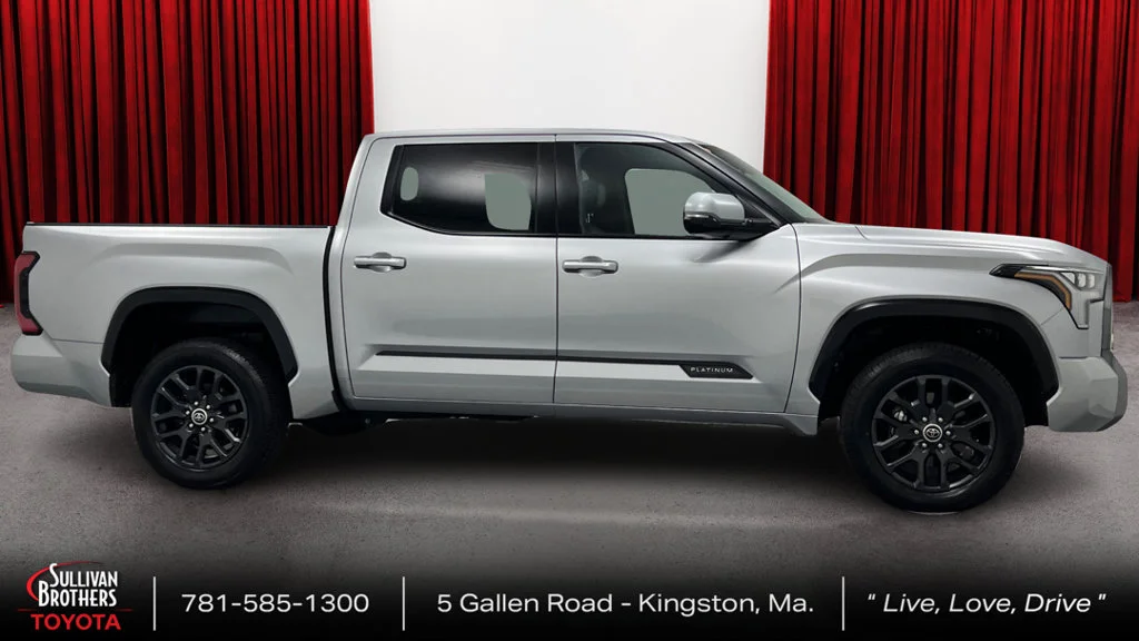 Used 2023 Silver Toyota Platinum image 4