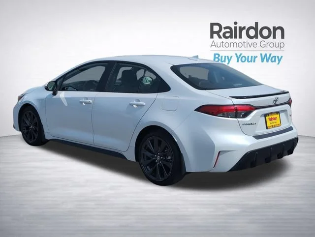Used 2023 Pearl Toyota XSE image 5