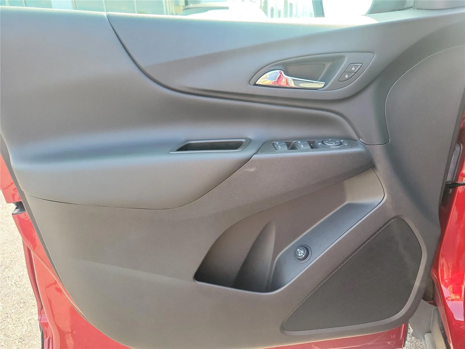 Used 2024 Radiant Red Tintcoat Chevrolet LT image 19