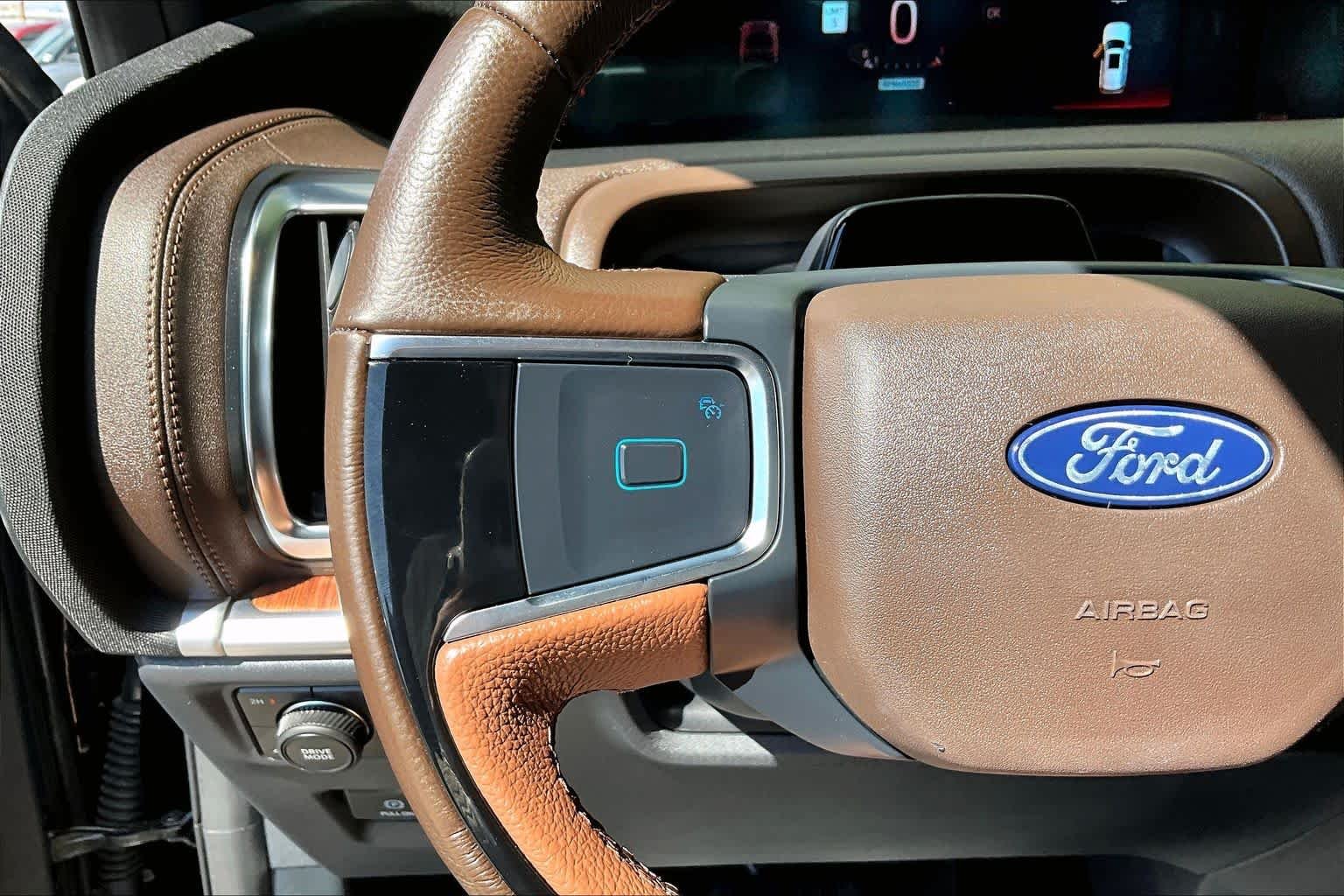 Used 2025 Agate Black Ford King Ranch image 22