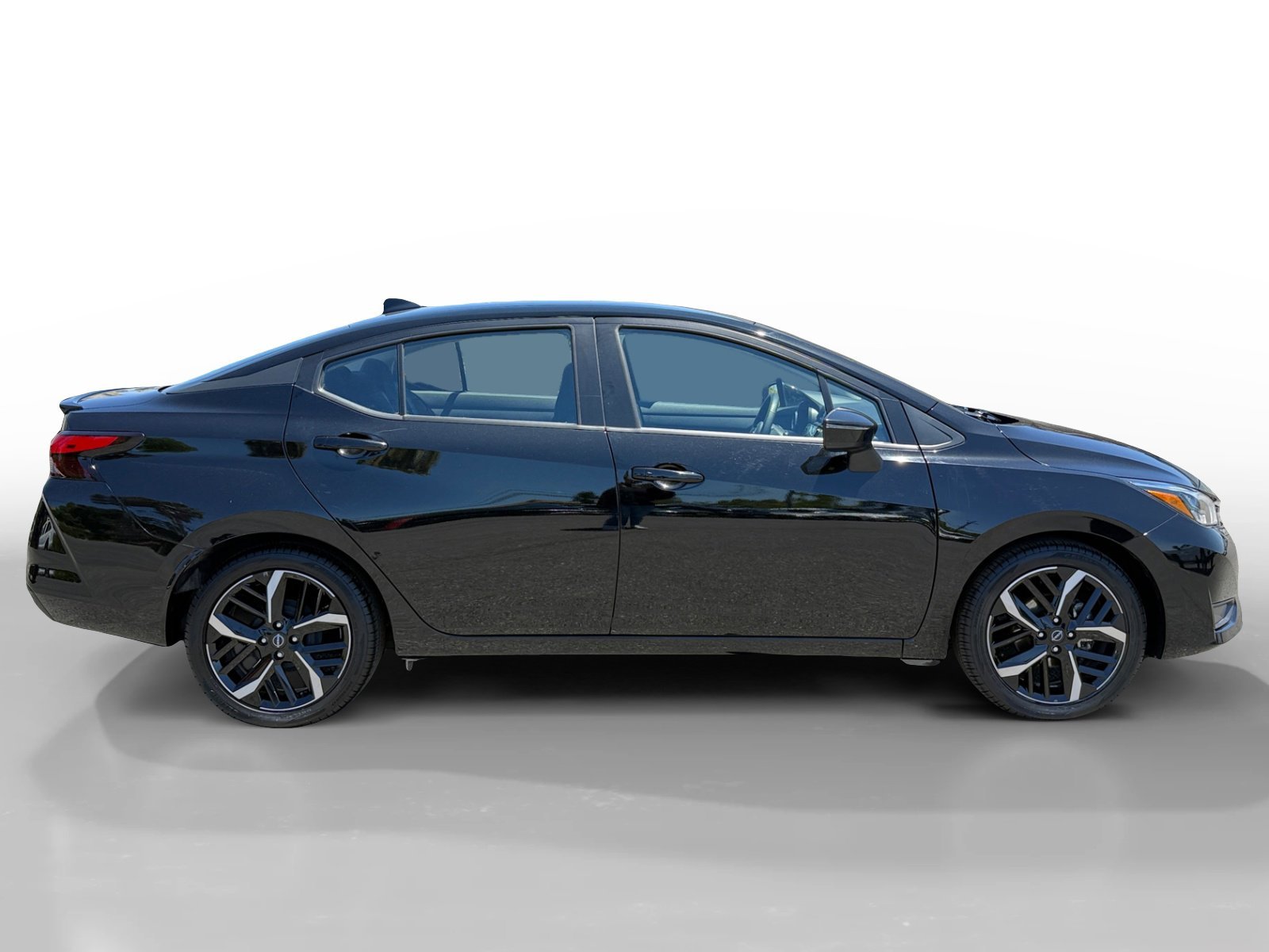 Used 2024 Super Black Nissan 1.6 SR image 6