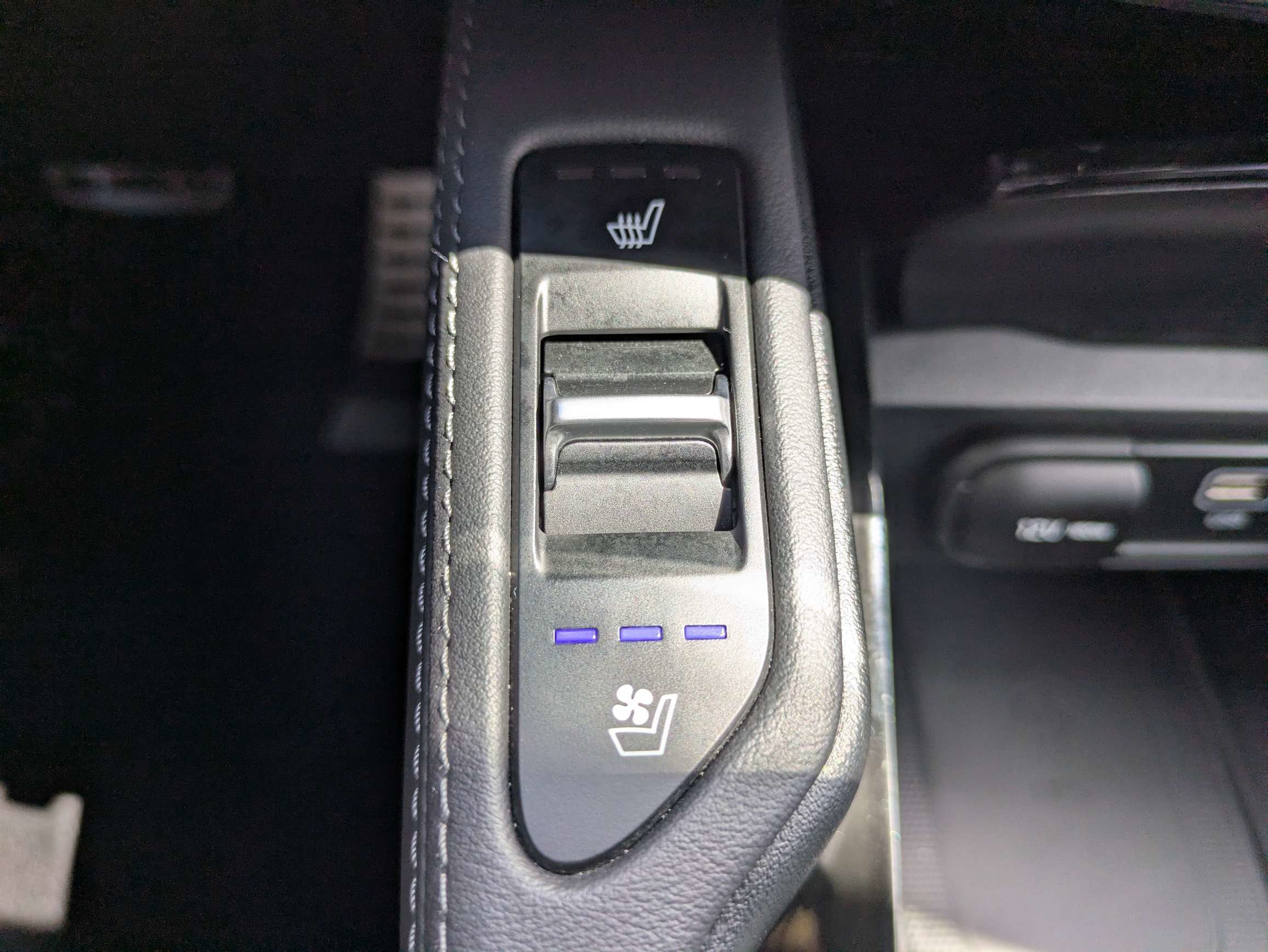 Certified Used 2023 Wolf Gray Kia SX Prestige X-Line image 25