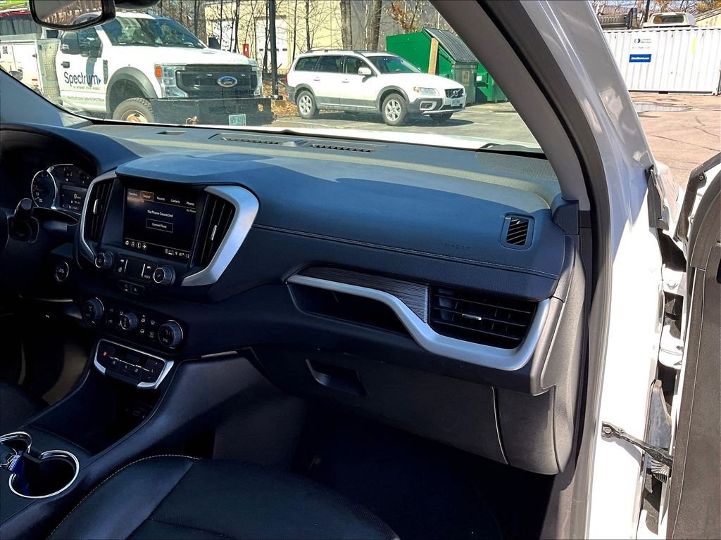 Used 2024 White GMC SLT image 13