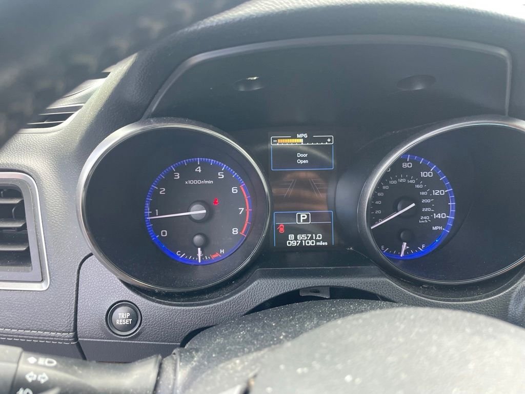 Used 2019 Green Subaru 2.5i image 3