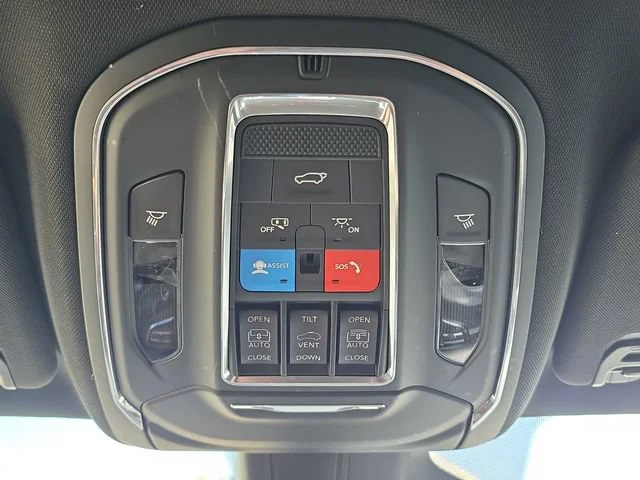 Certified Used 2023 White Jeep Base image 29