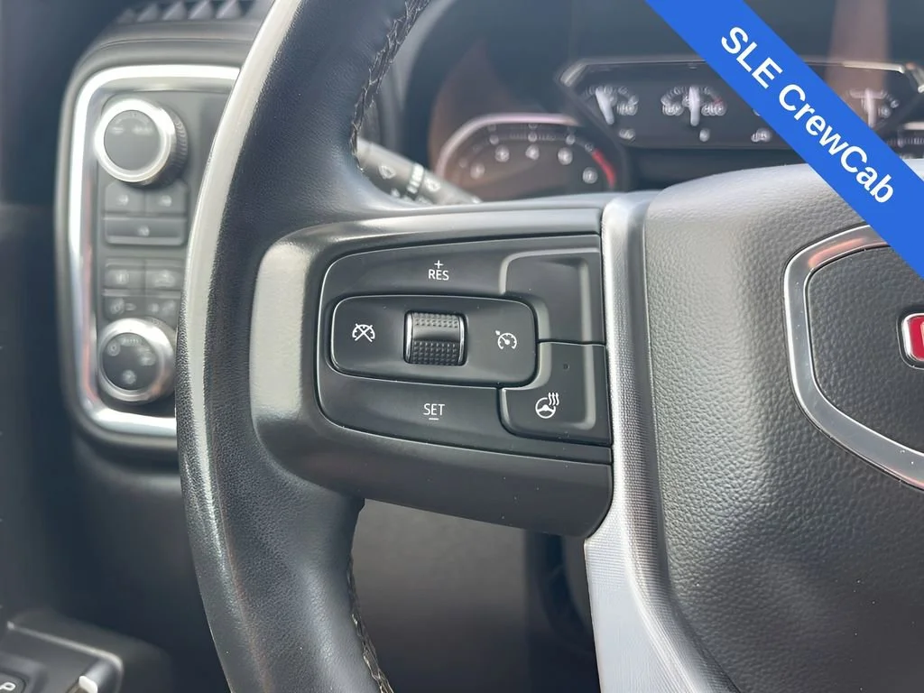 Used 2023 Summit White GMC SLE image 19