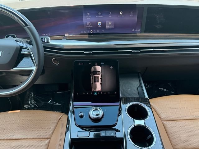 Used 2025 White Cadillac Premium Luxury image 15