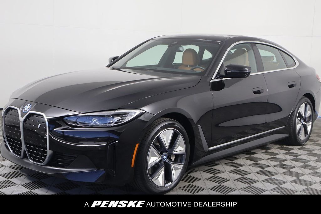 2023 BMW i4 eDrive35's photo