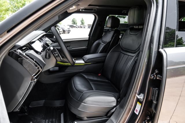 New 2026 Charente Grey Land Rover Dynamic SE image 45