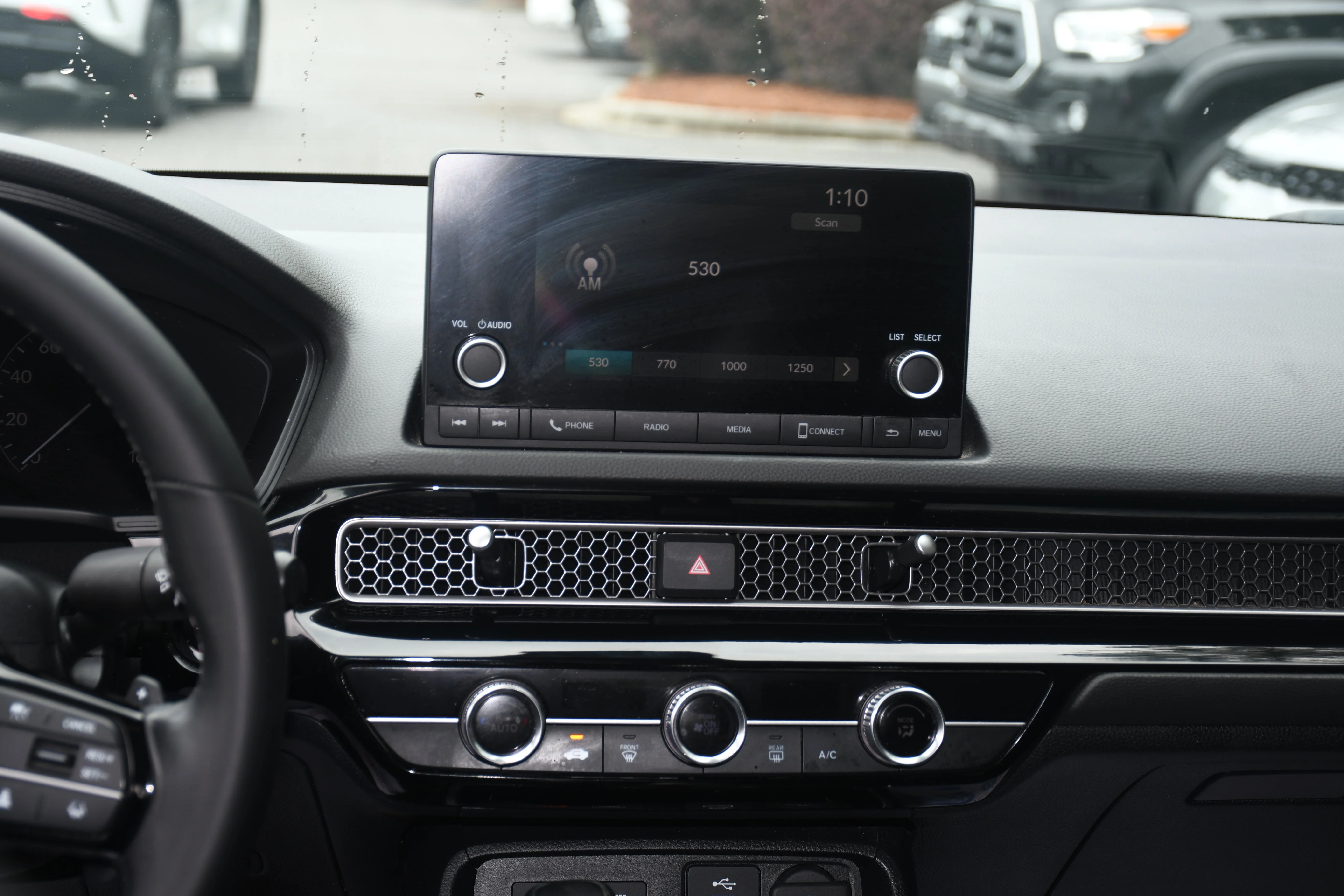 Used 2024  Honda Sport image 14