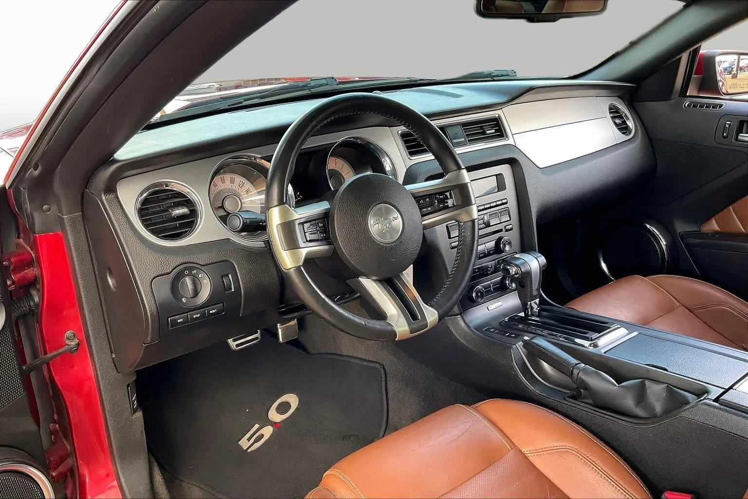 Used 2011 Red Candy Metallic Tinted Clearcoat Ford GT Premium image 13