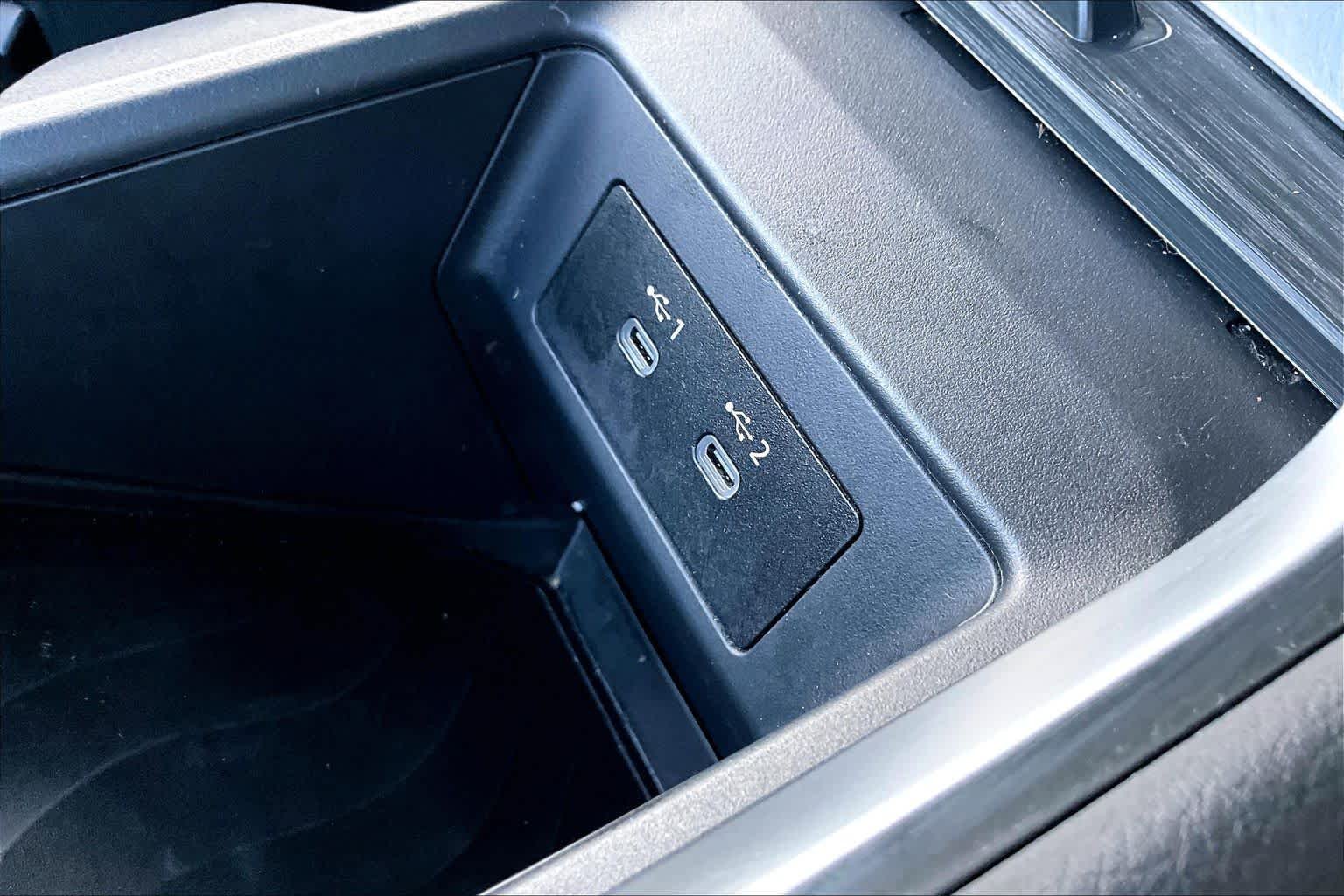 Used 2025 Super Black Nissan SV image 35