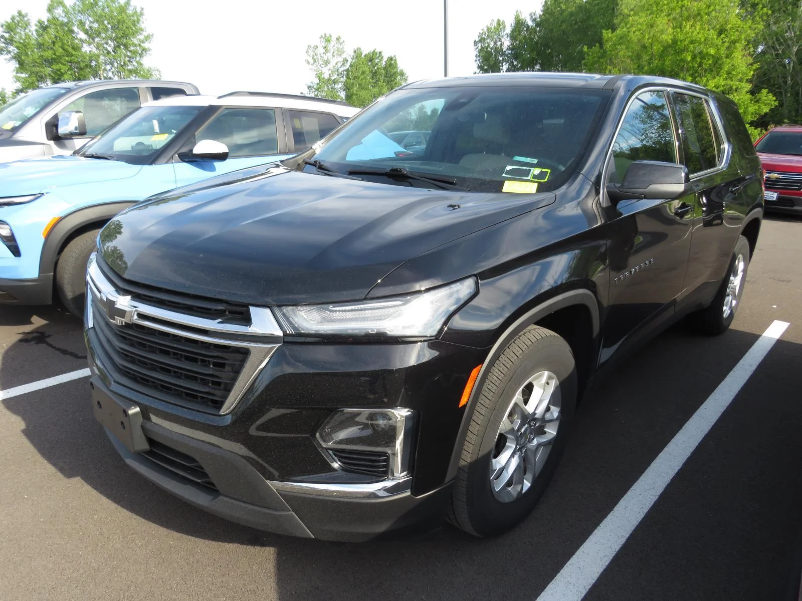 Used 2023 MOSAIC BLACK METALLIC CHEVROLET TRUCK  image 6