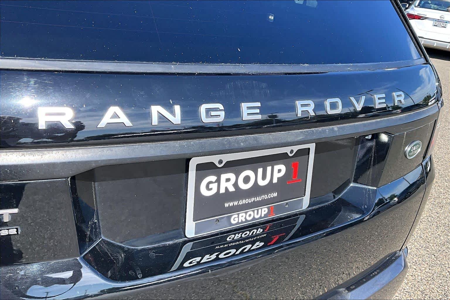 Used 2020 Borealis Black Metallic Land Rover HSE image 30