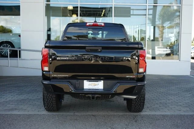 2026 Chevrolet Colorado ZR2 - Photo 7
