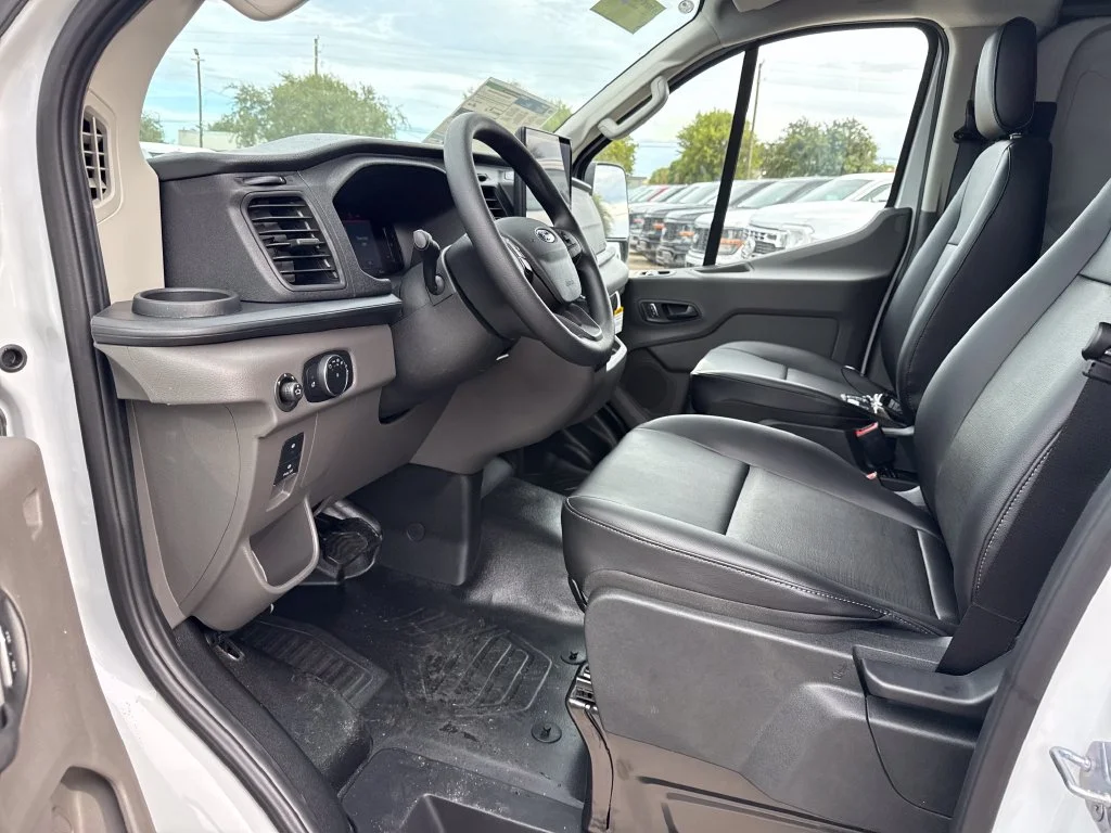 New 2027 White Ford Base image 18