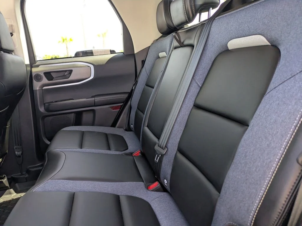 Used 2025 Azure Gray Metallic Ford Outer Banks image 16