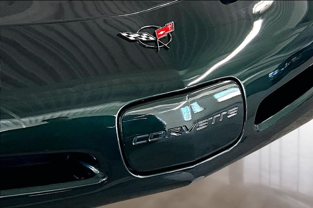 Used 2000 Dark Bowling Green Metallic Chevrolet Base image 28