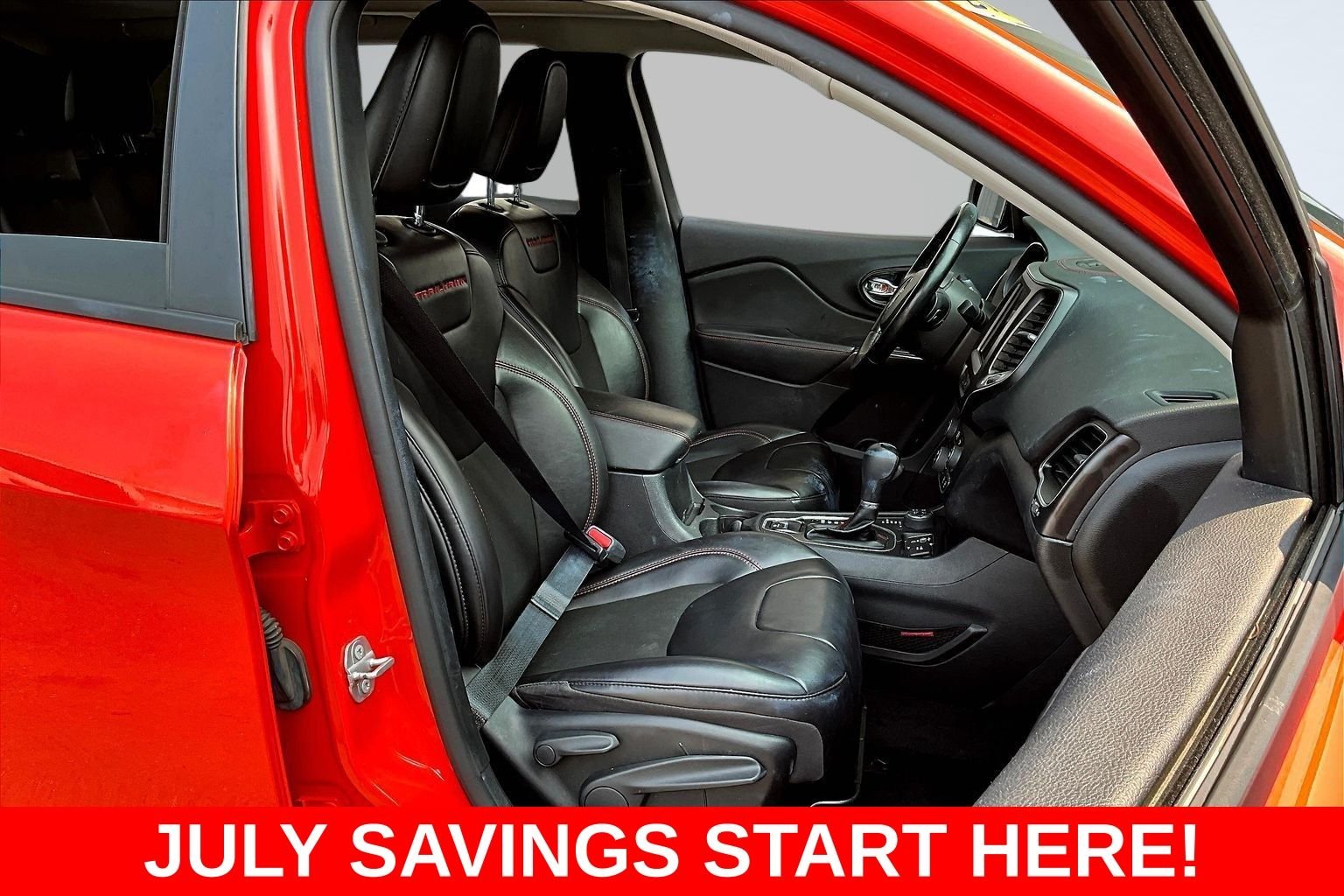 Used 2021 Orange Jeep Trailhawk image 33