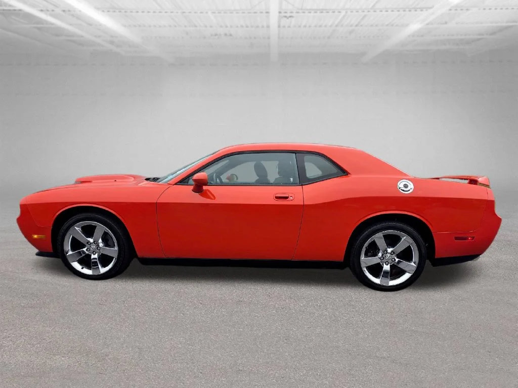 Used 2010 Dodge Challenger R/T with VIN 2B3CJ5DTXAH275580 for sale in Keene, NH