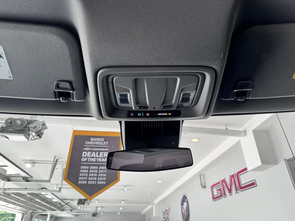 2023 Chevrolet Silverado 1500 LT - Photo 25