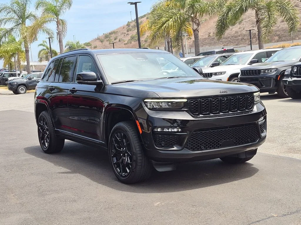 Certified Used 2022 Black Jeep Summit image 3