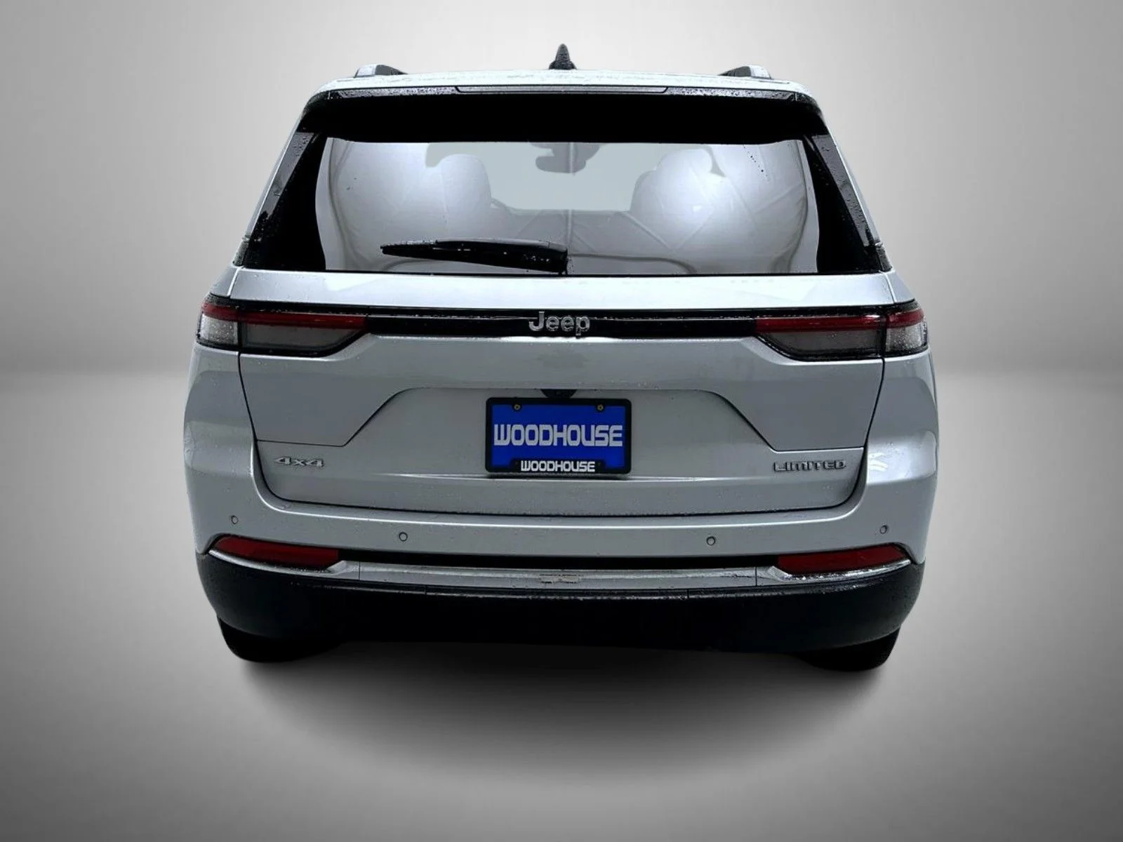 Used 2023 Silver Jeep Limited image 6