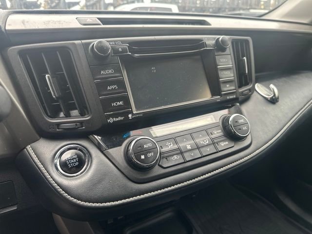 Used 2018 White Toyota Adventure image 12