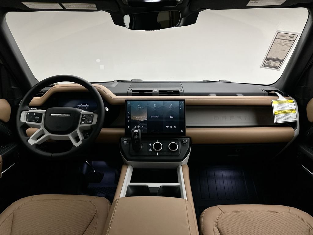 New 2026 Woolstone Green Land Rover X-Dynamic SE image 8